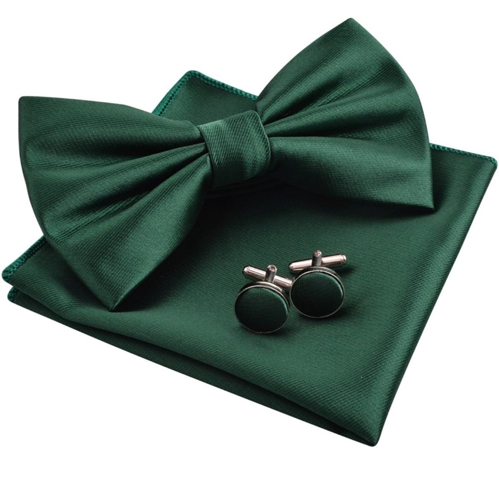 Emerald green bow tie, cuffs and pocket square
